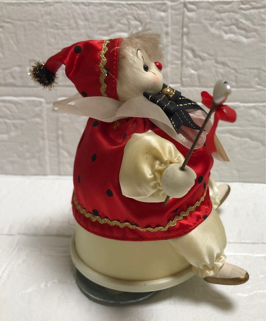 ピエロ　オルゴール　人形