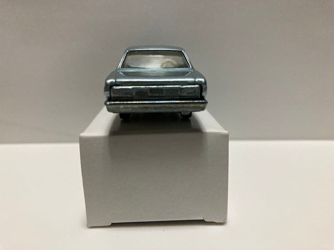 トミカ 日本製 クラウン スーパーデラックス 1Aホイール メタブルー