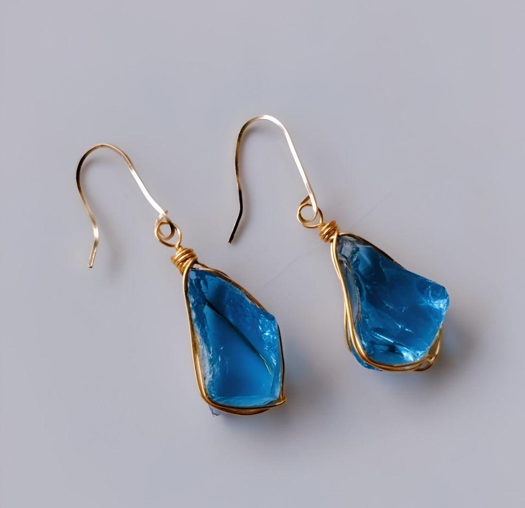 Kgf14 希少 レア アンダラクリスタル エレスチャルサファイア 原石 ピアス