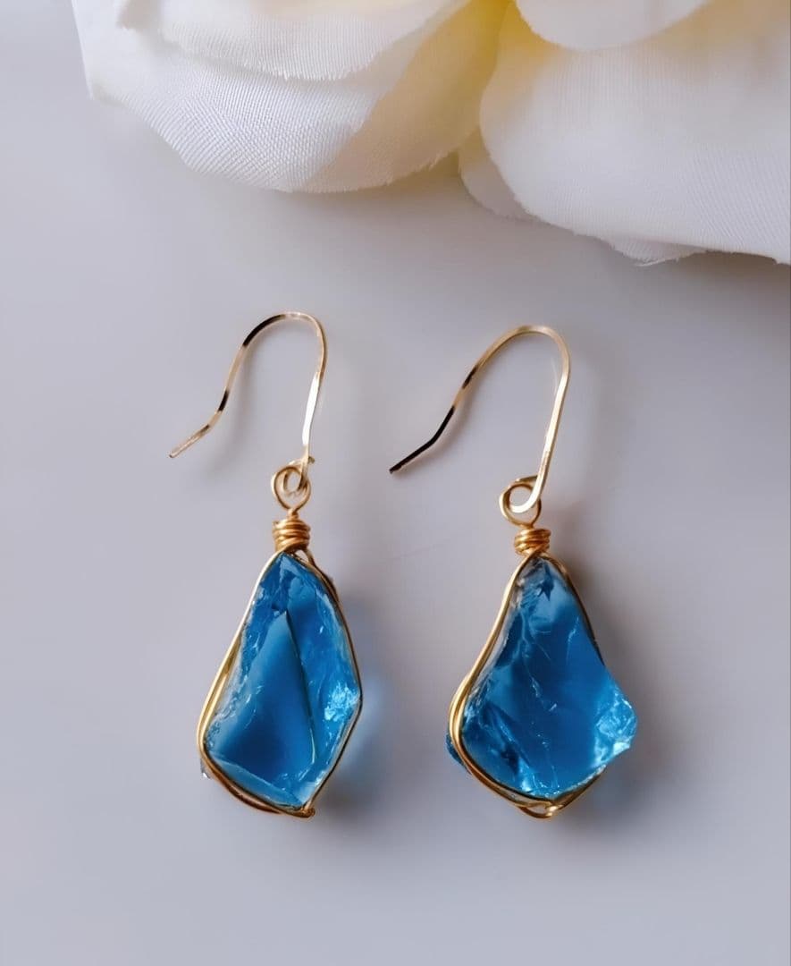 Kgf14 希少 レア アンダラクリスタル エレスチャルサファイア 原石 ピアス