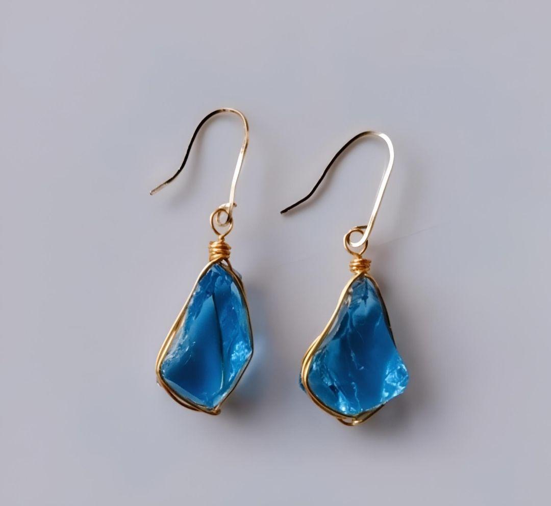 Kgf14 希少 レア アンダラクリスタル エレスチャルサファイア 原石 ピアス