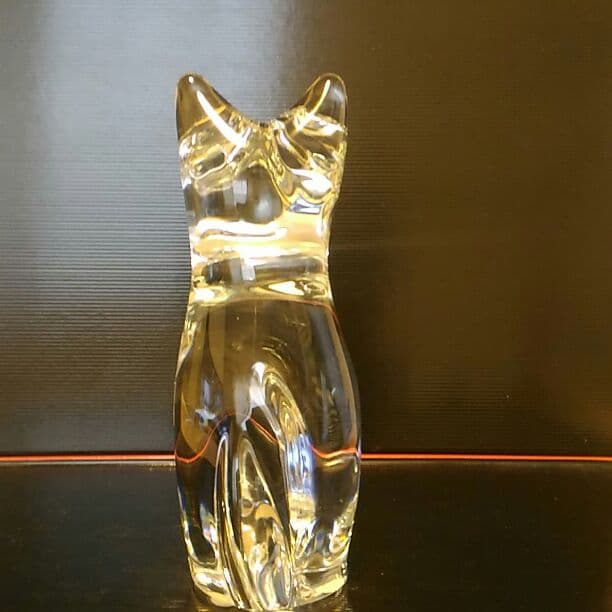 フランスの伝説的なガラスブランドDaum社の「クリスタルの猫」