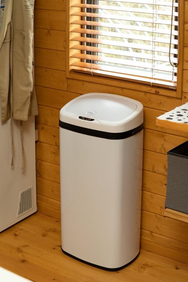 【新品・送料無料】センサー自動開閉式ダストボックス　68L