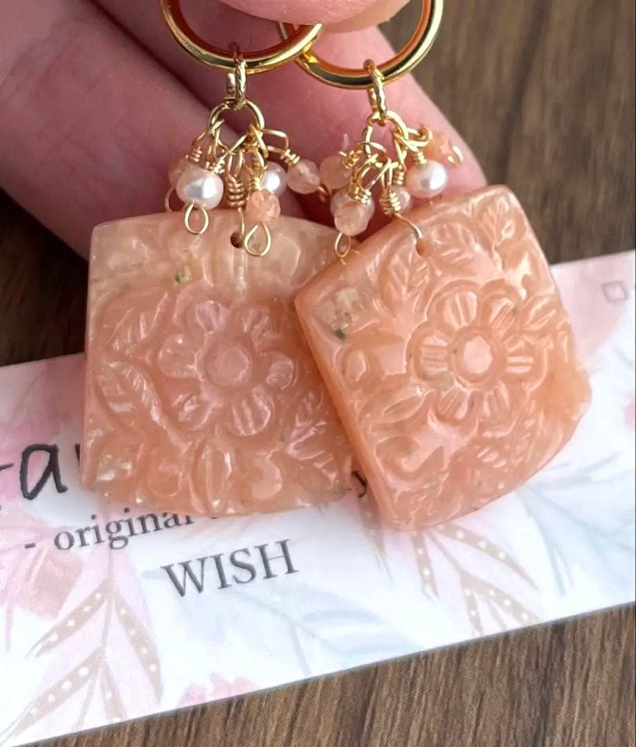 希少1点物 説明読んでくださいピーチアラバスターフラワーカービングピアスチャーム