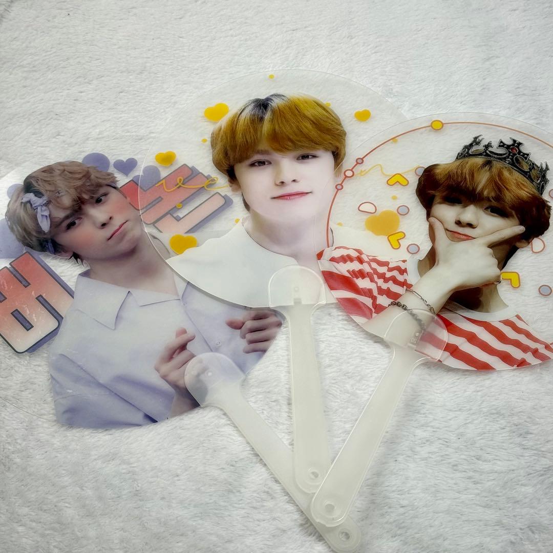 即購入⭕️】SEVENTEEN バーノン うちわ - メルカリ