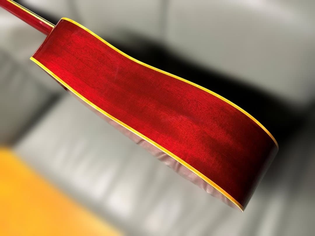 ★全音楽器ブランド・モラレス・ハミングバードモデルがこれだ！ 超激鳴・超美品★