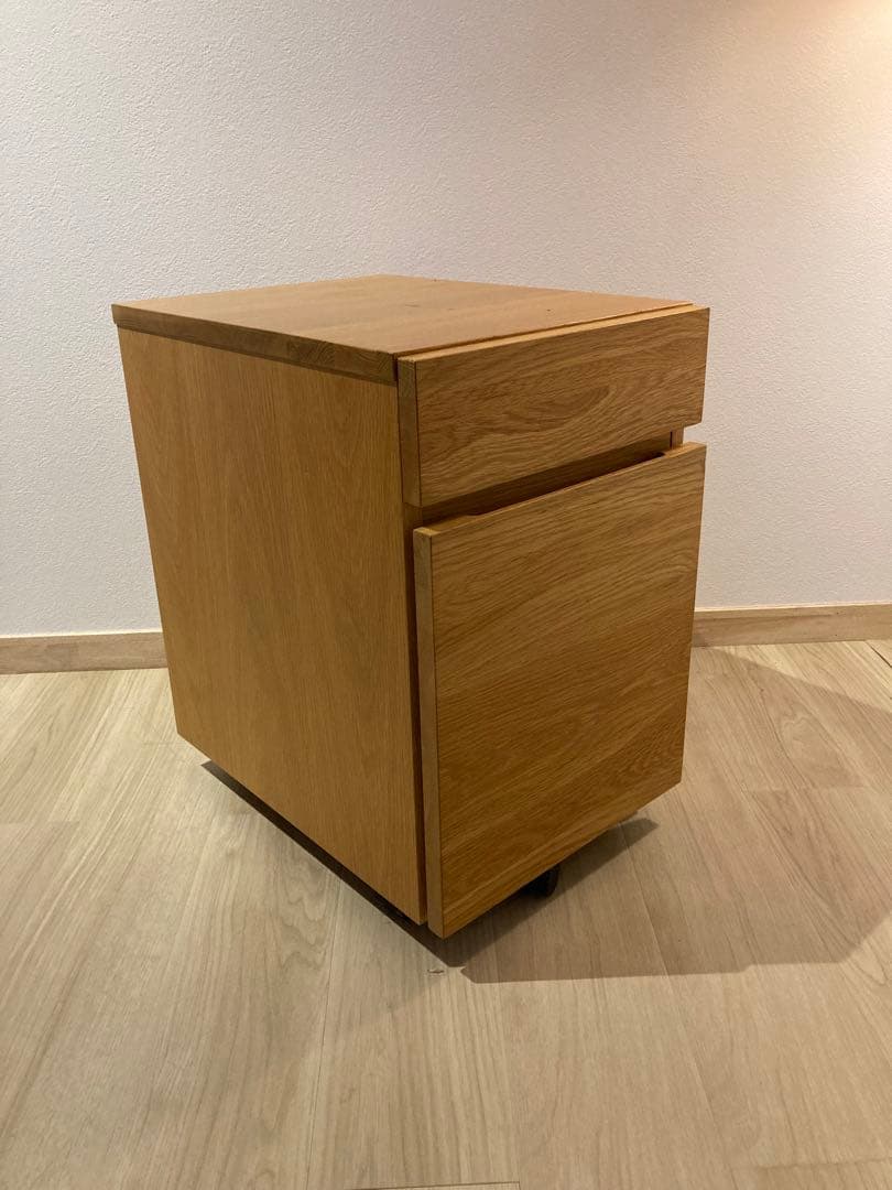 アクタス　2段式　ワゴン　引き取り限定