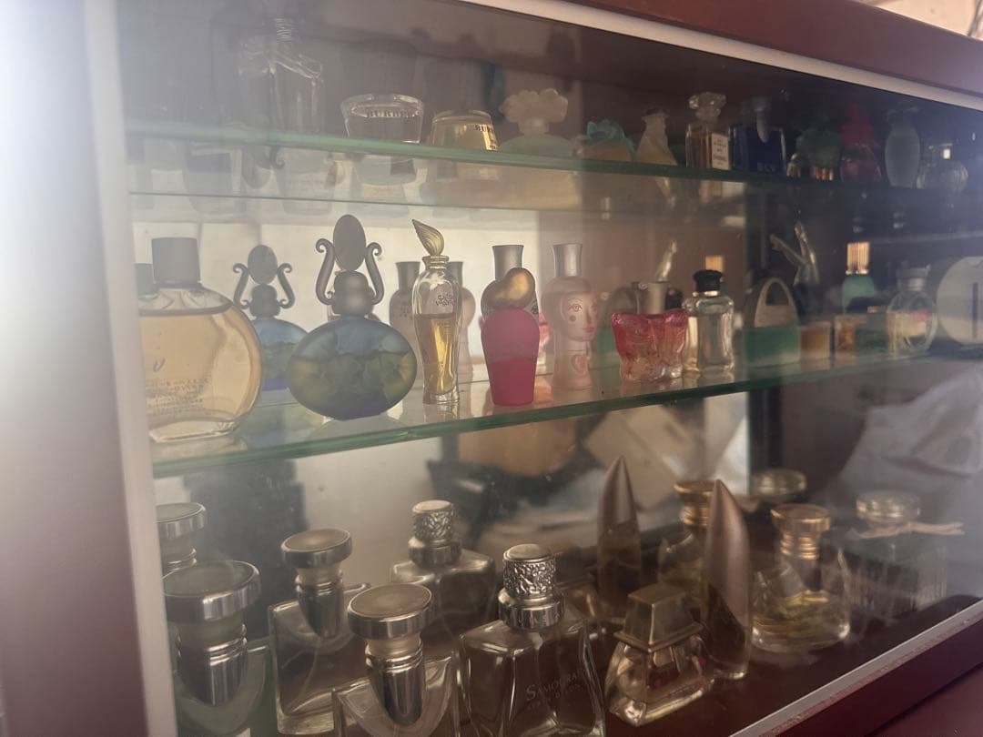 ミニ香水セットケース付き　引取り限定