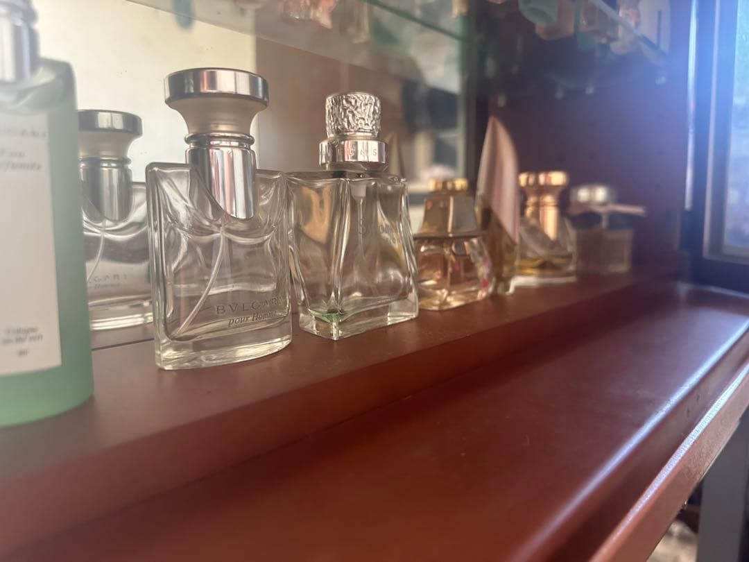 ミニ香水セットケース付き　引取り限定