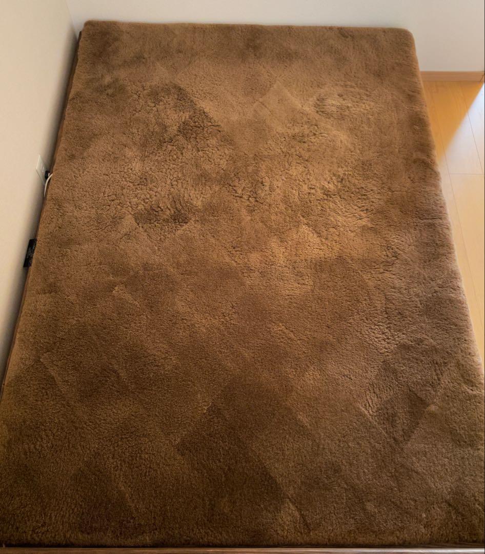 美品　高級ムートンシーツ　ダブル140×200 柄番GG50-BR 毛長28mm