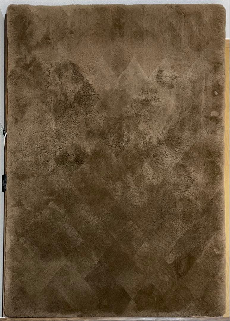 美品　高級ムートンシーツ　ダブル140×200 柄番GG50-BR 毛長28mm