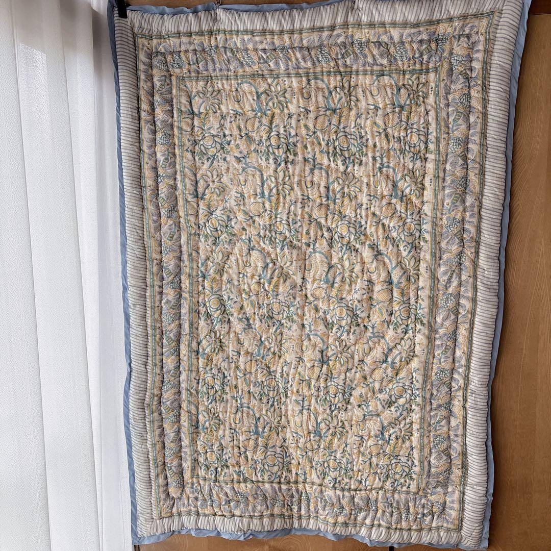 未使用※インド ブロックプリント 中綿入りベビーキルト ソフトイエロー　ラグ