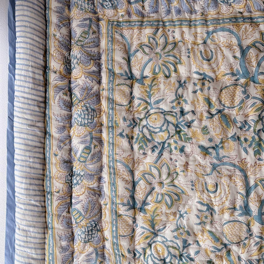 未使用※インド ブロックプリント 中綿入りベビーキルト ソフトイエロー　ラグ