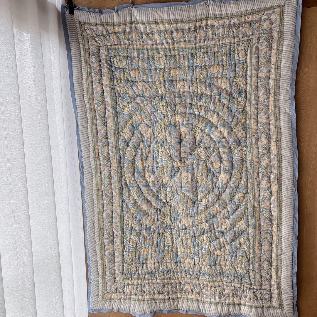 未使用※インド ブロックプリント 中綿入りベビーキルト ソフトイエロー　ラグ