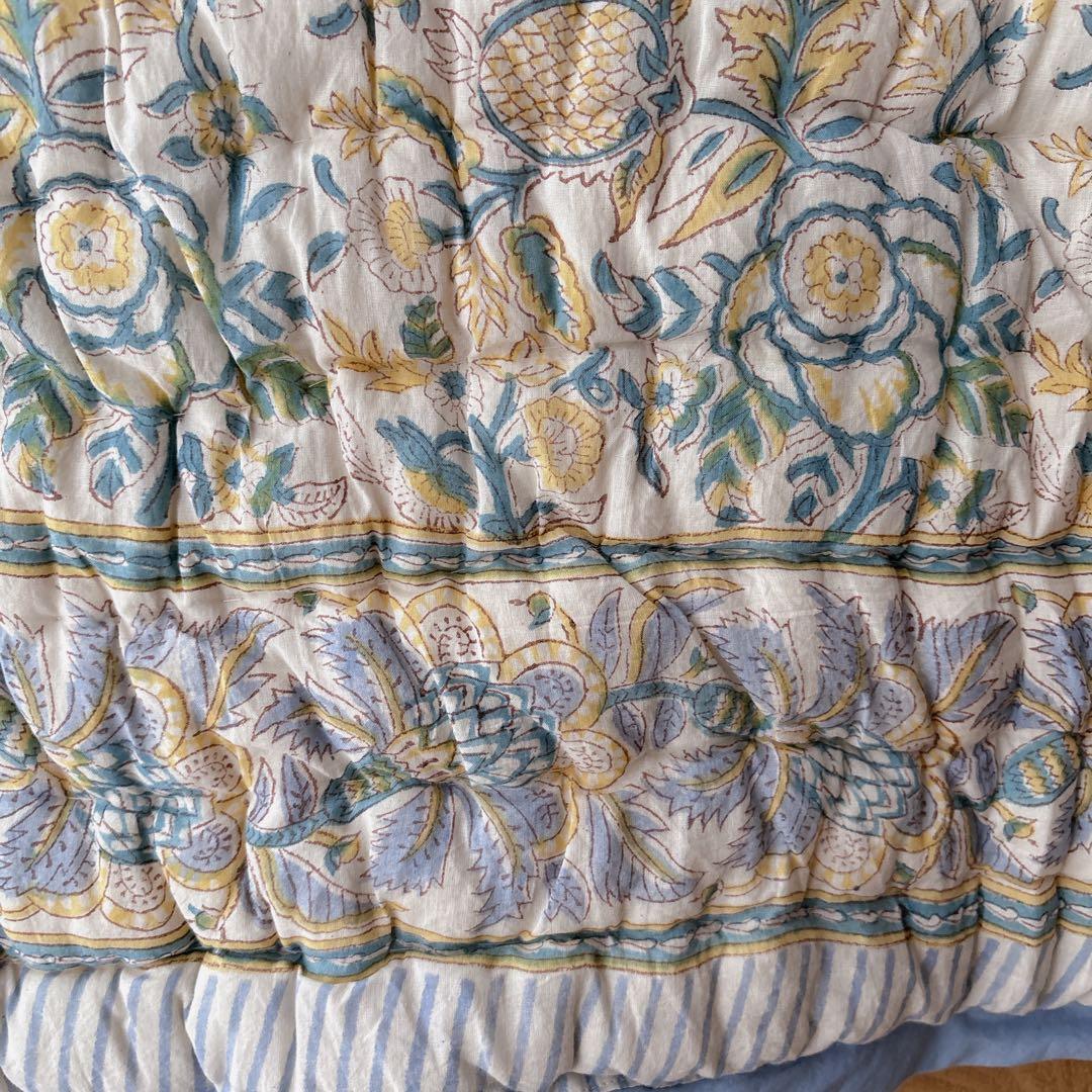 未使用※インド ブロックプリント 中綿入りベビーキルト ソフトイエロー　ラグ