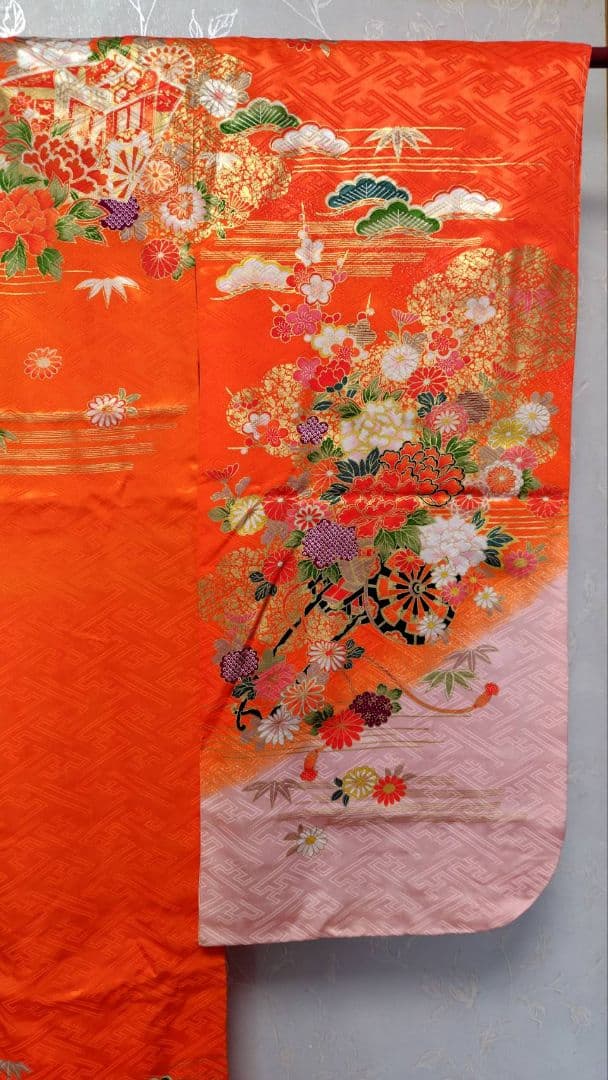 RK559子供着物四つ身7歳前後用着丈134センチ裄丈55センチ美品非常に綺麗