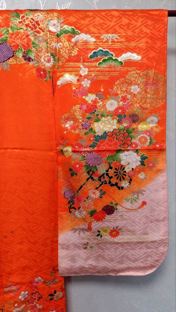 RK559子供着物四つ身7歳前後用着丈134センチ裄丈55センチ美品非常に綺麗