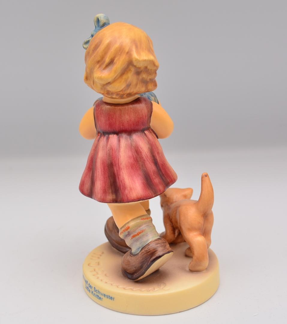 幼い編み物家 ＃2107 No.3 ☆フンメル人形 ドイツ・ゲーベル ハウス