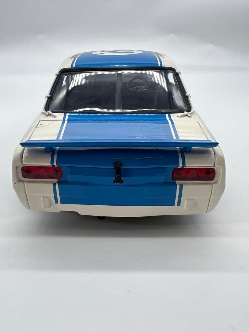 No237 ミニカー1/18箱無しNISSAN SKYLINE 2000GT-R