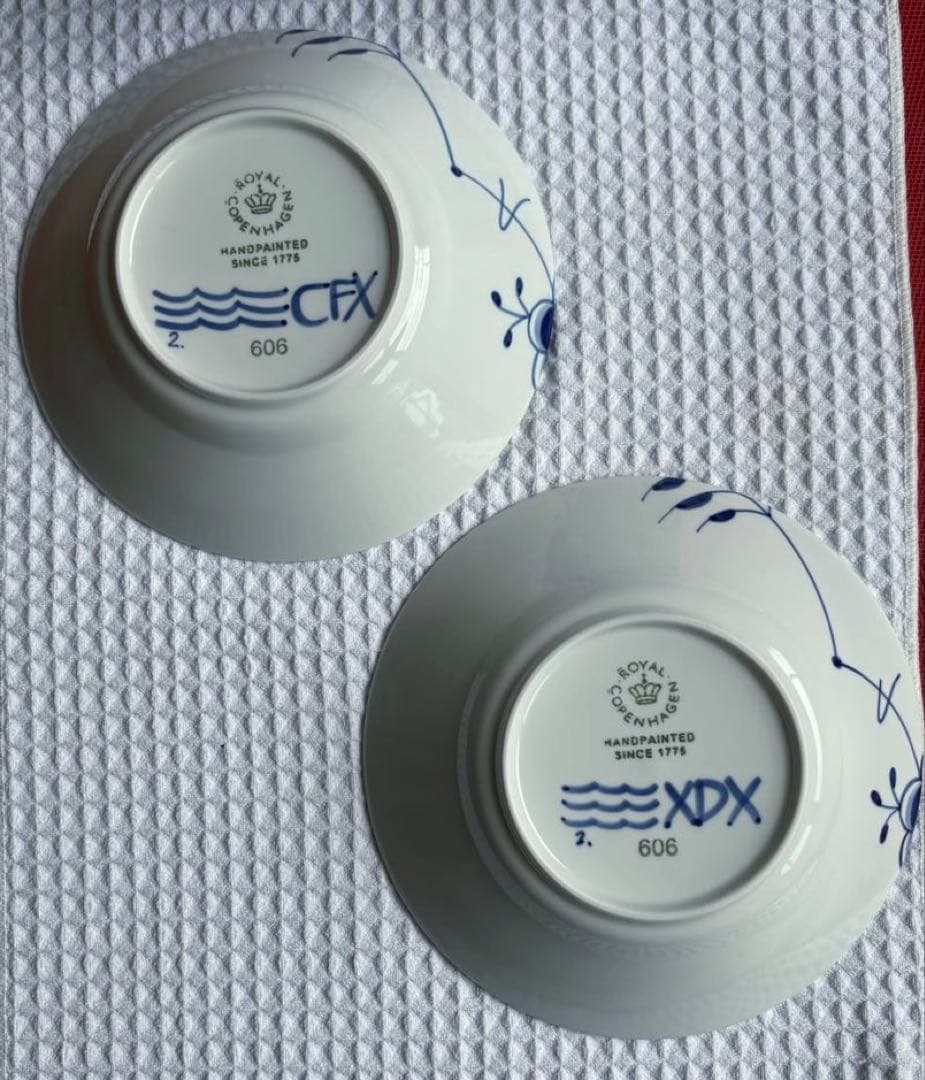 ロイヤル コペンハーゲン ブルーフルーテッド メガ ディーププレート24cm×2