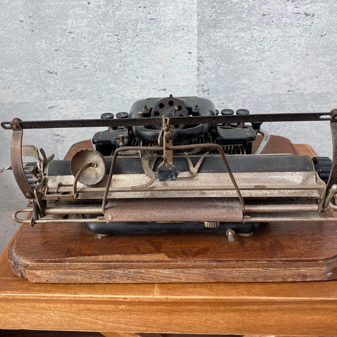 BLICKENSDERFER タイプライター