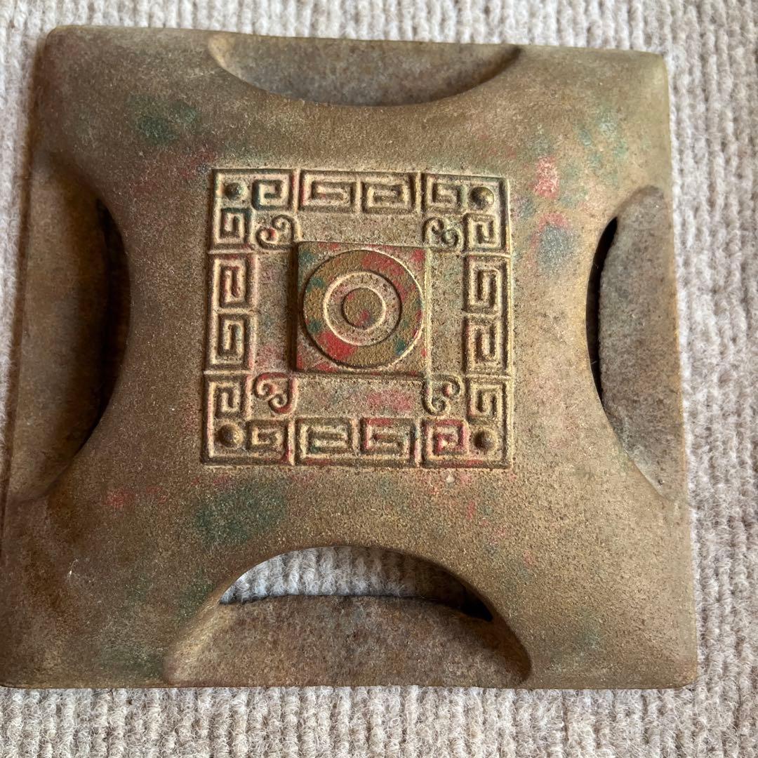 彫刻模様　灰皿　昭和レトロ