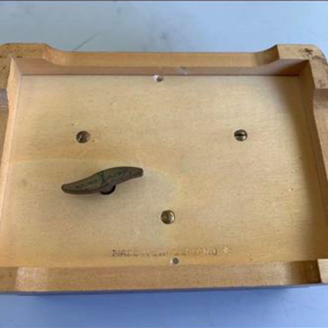 スイス製　リュージュアンテークオルゴール