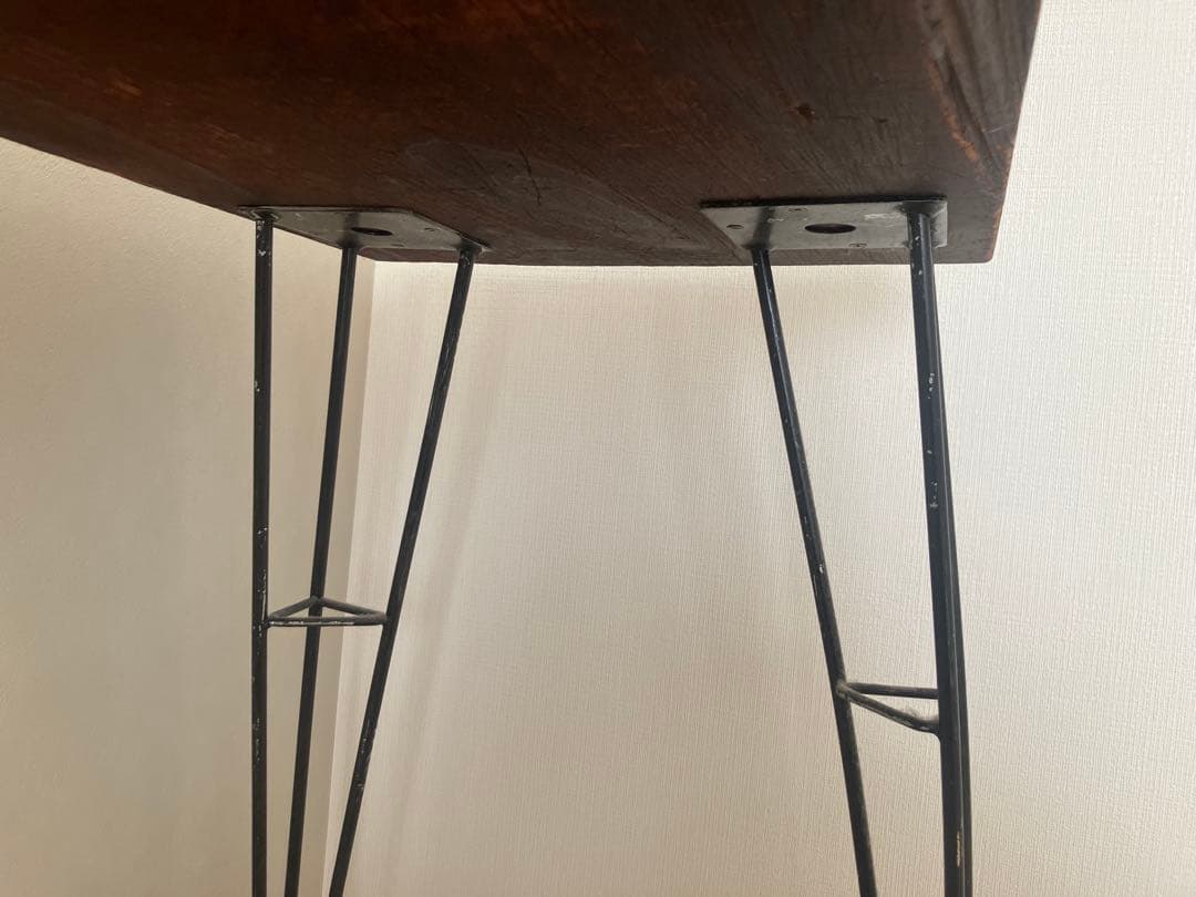 ダークブラウン木製テーブル（アイアン脚）