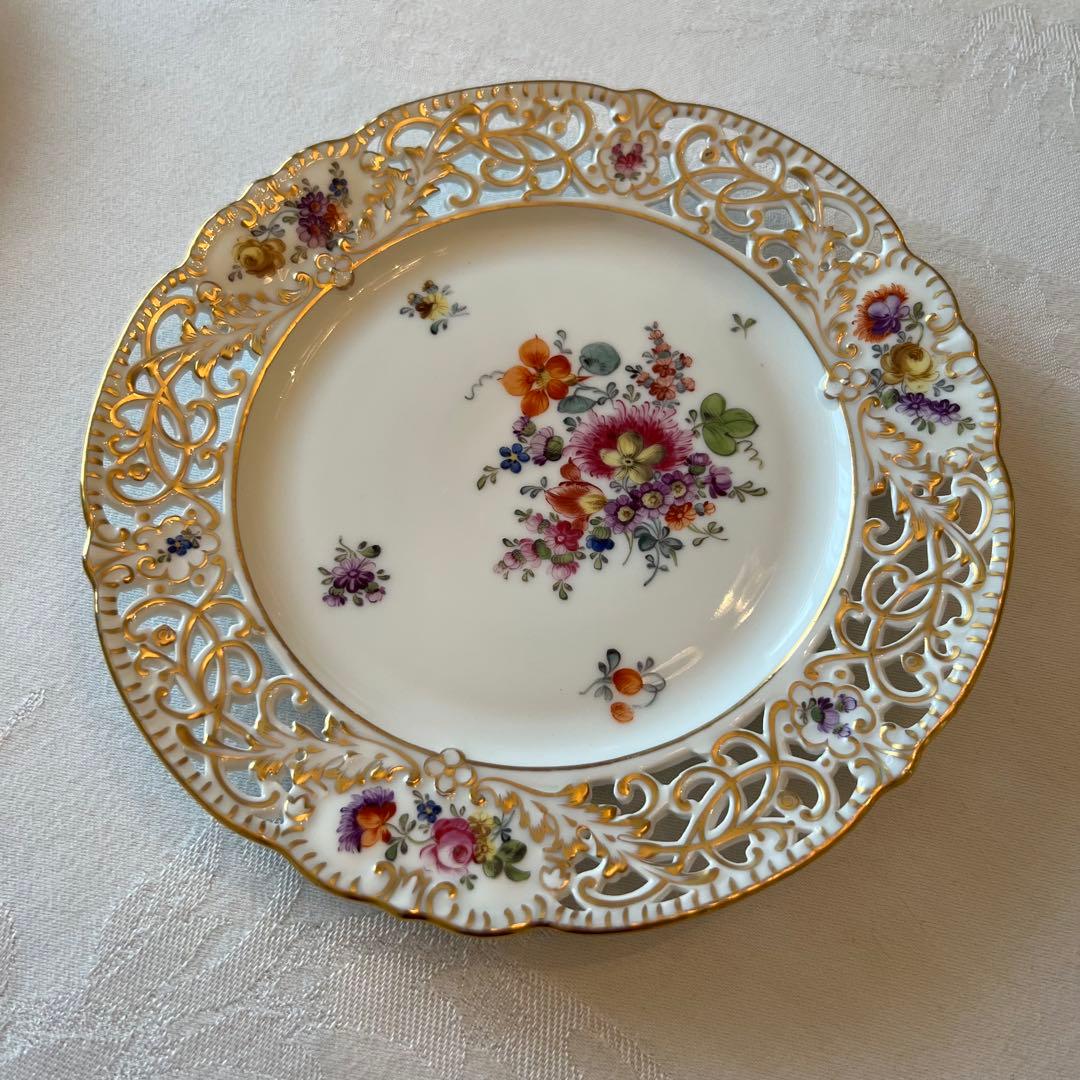 【Herend】 美品　ヘレンド　透かし　金彩　花絵　フラワーブーケ　飾皿