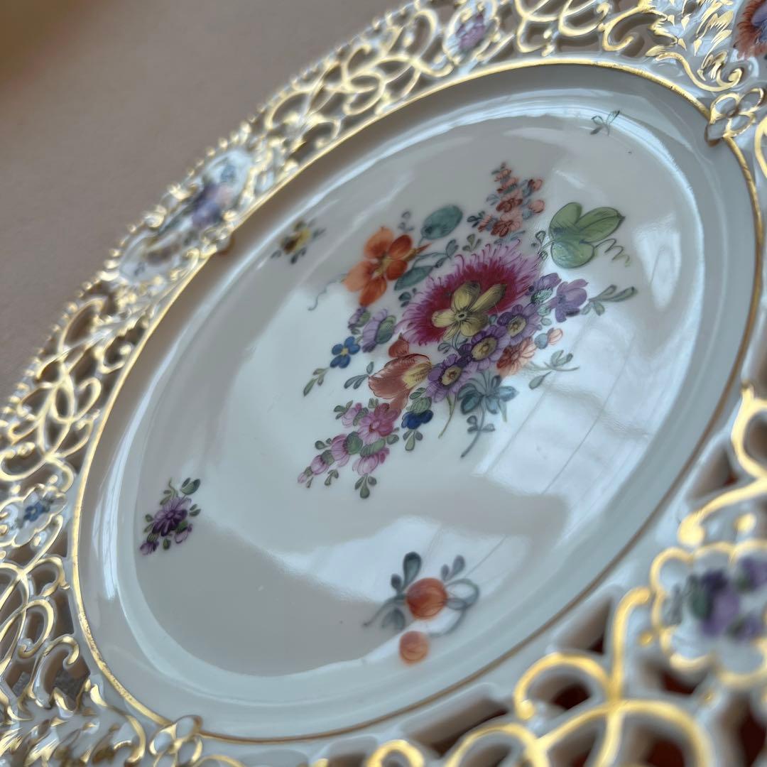 【Herend】 美品　ヘレンド　透かし　金彩　花絵　フラワーブーケ　飾皿