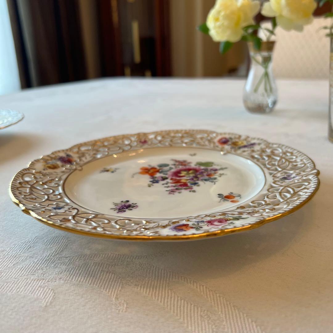 【Herend】 美品　ヘレンド　透かし　金彩　花絵　フラワーブーケ　飾皿