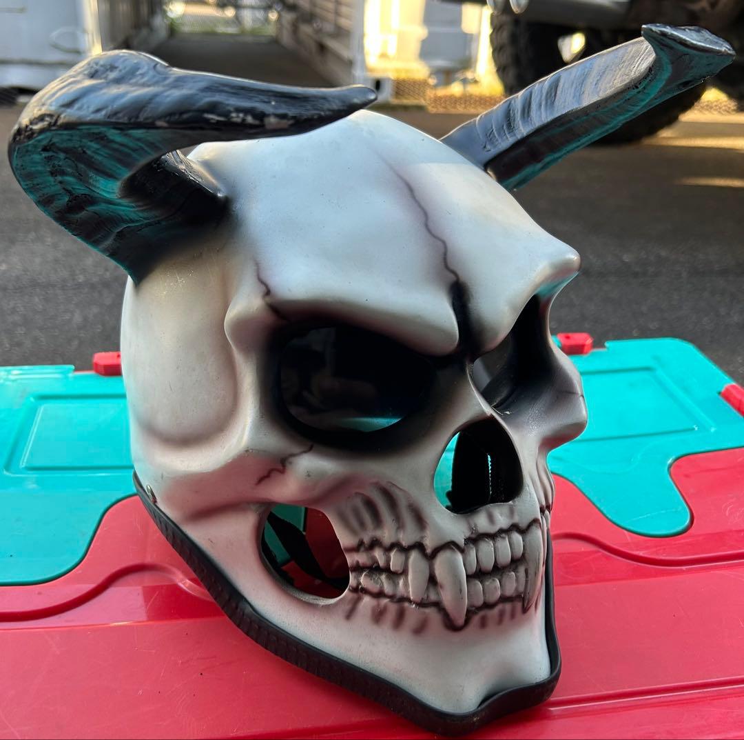 スカルマスク 角付き ホワイト ブラック