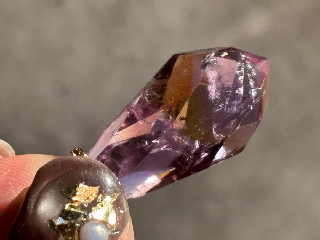 《高発色！濃色！高品質！アメトリン＊虹入りペンデュラム（蝶々チャーム）》