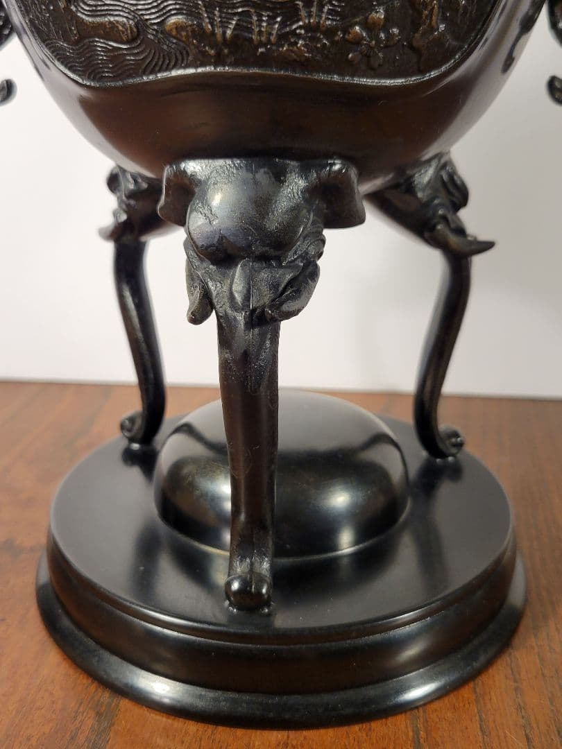 香炉 「台付三ツ足 山水」 高岡銅器