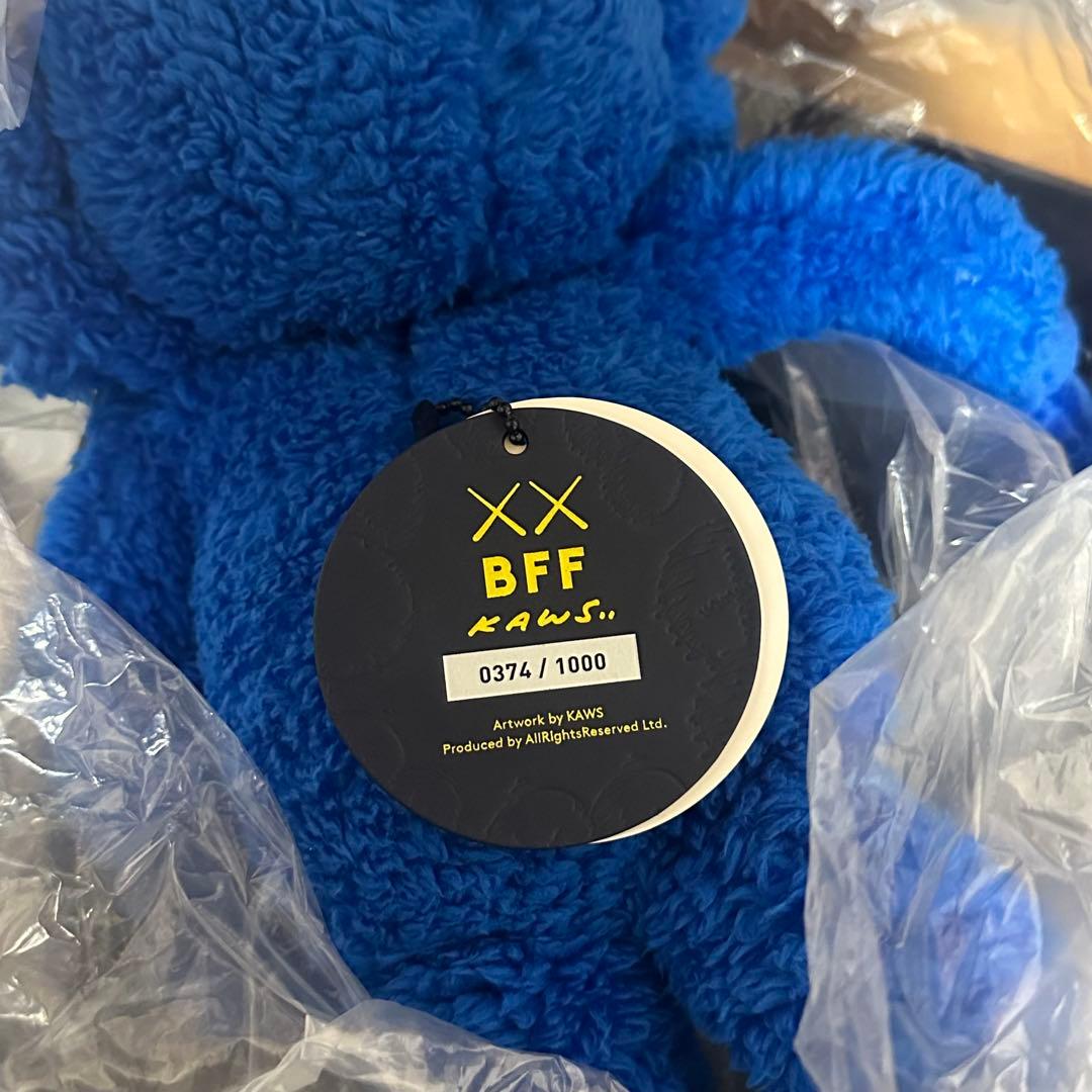 レア　kaws ぬいぐるみ　世界1000個限定