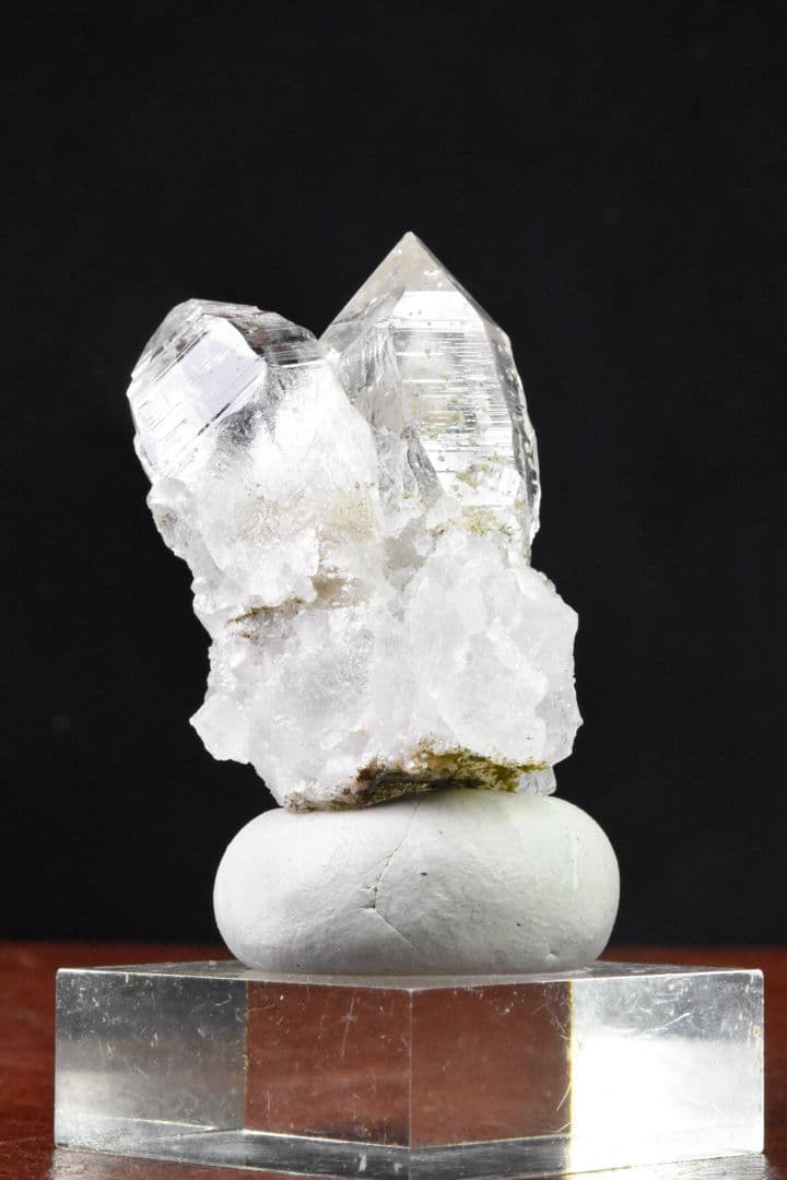 ガネーシュヒマール ラパ産 ホワイトファントムツインポイント