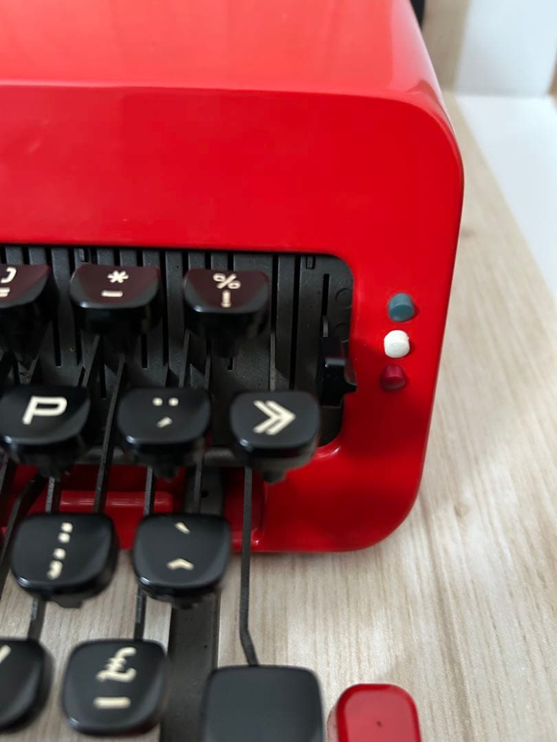 Olivetti Valentine オリベッティ バレンタイン タイプライター