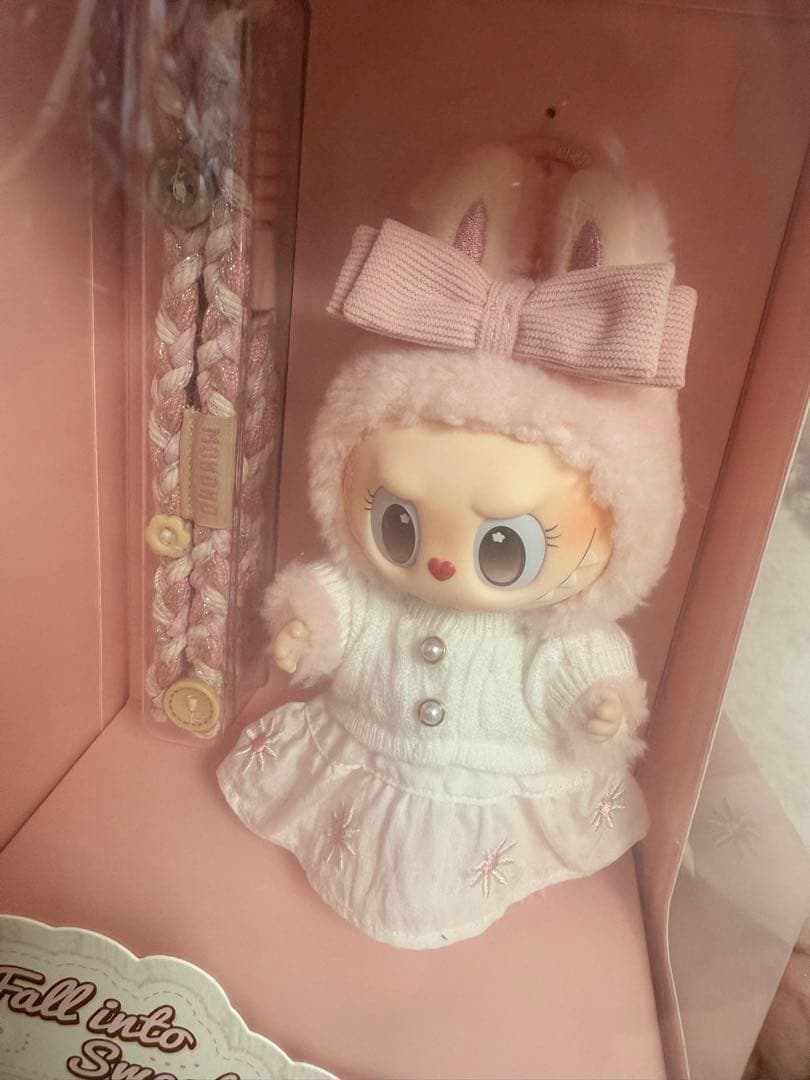 LABUBU MOKOKO Fall Into Sweaters ペンダント