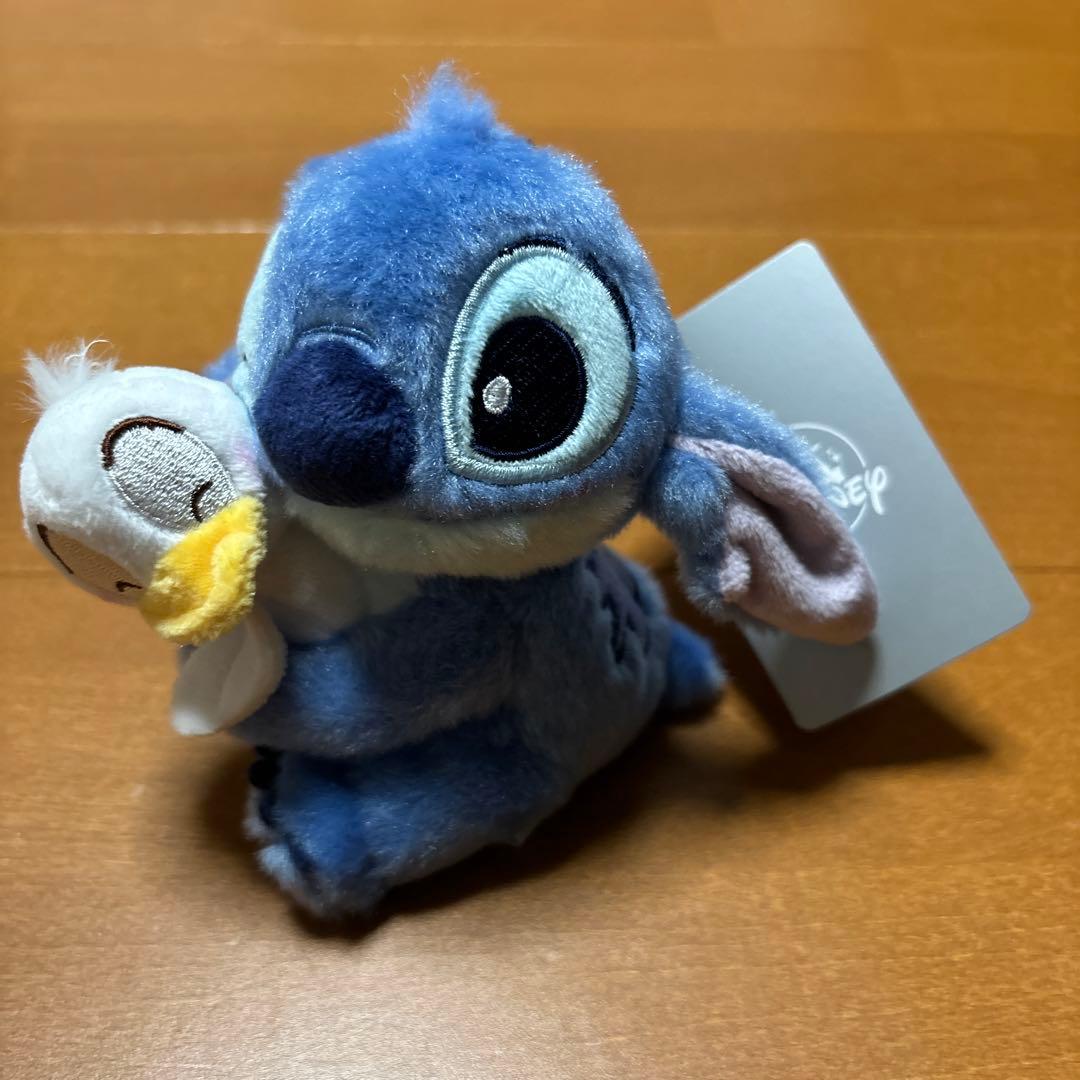 ディズニーストア スティッチ アヒル ぬいぐるみキーチェーン - メルカリ