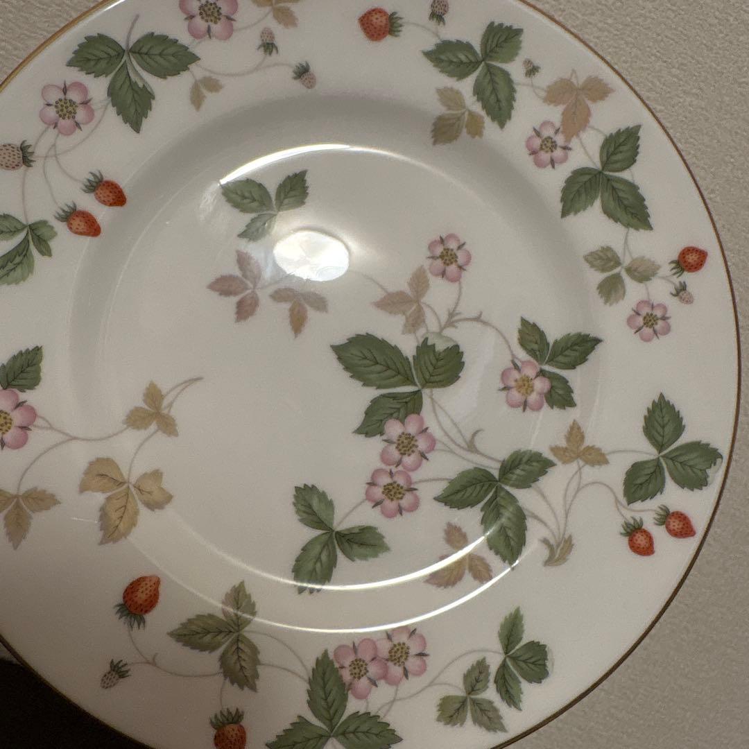 ウェッジウッド　ワイルドストロベリー　デザートプレート　17.5cm