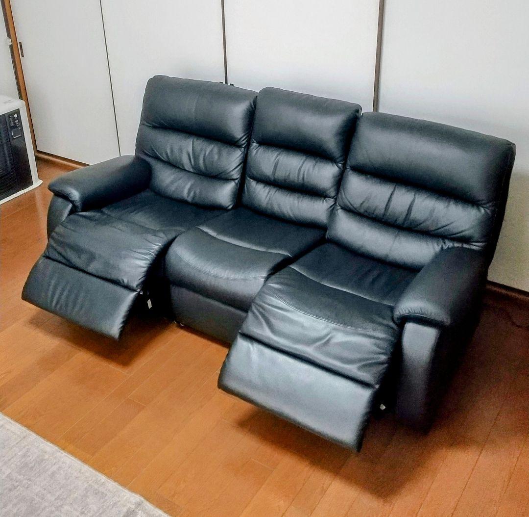 ニトリ 電動リクライニングソファー ビリーバー3 テーブル付き 3人用 黒 本革