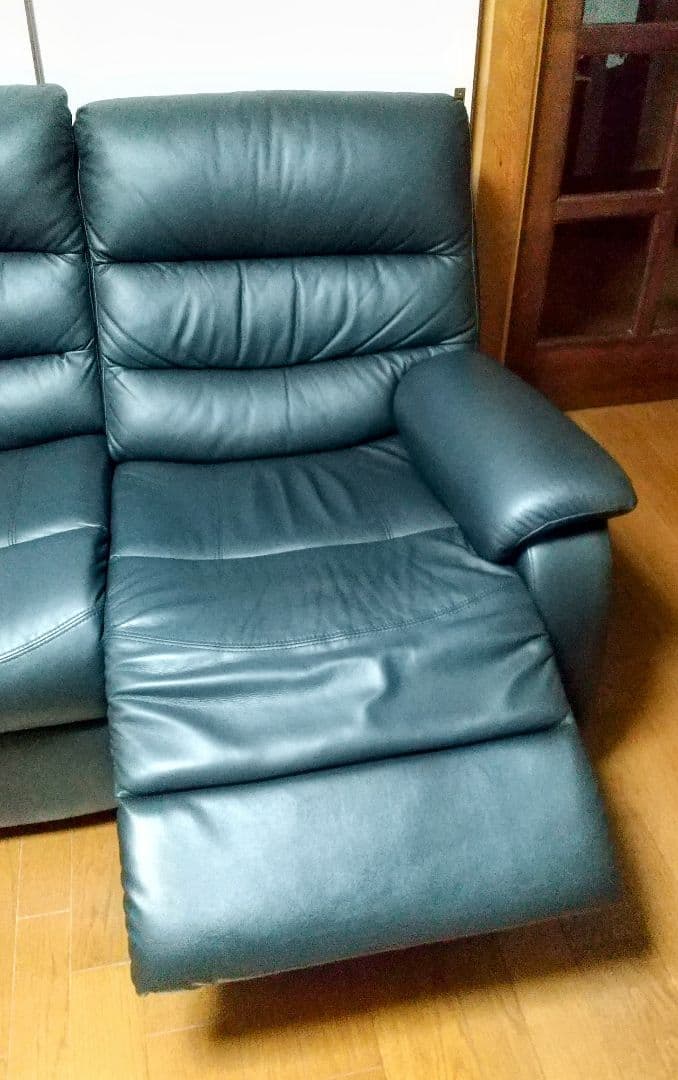 ニトリ 電動リクライニングソファー ビリーバー3 テーブル付き 3人用 黒 本革