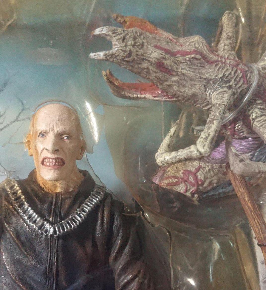 バイオハザード4 NECA フィギュア 邪教徒(黒ローブ) - メルカリ