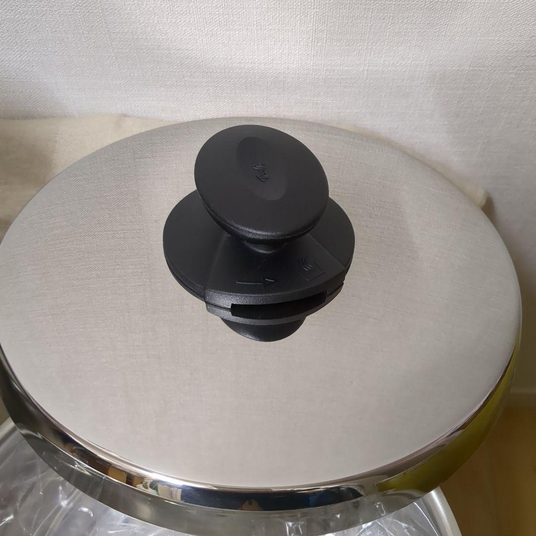 ヒロ様　フィスラー　圧力鍋　4.5Lプレミアム　無水フタ、三脚、蒸し器