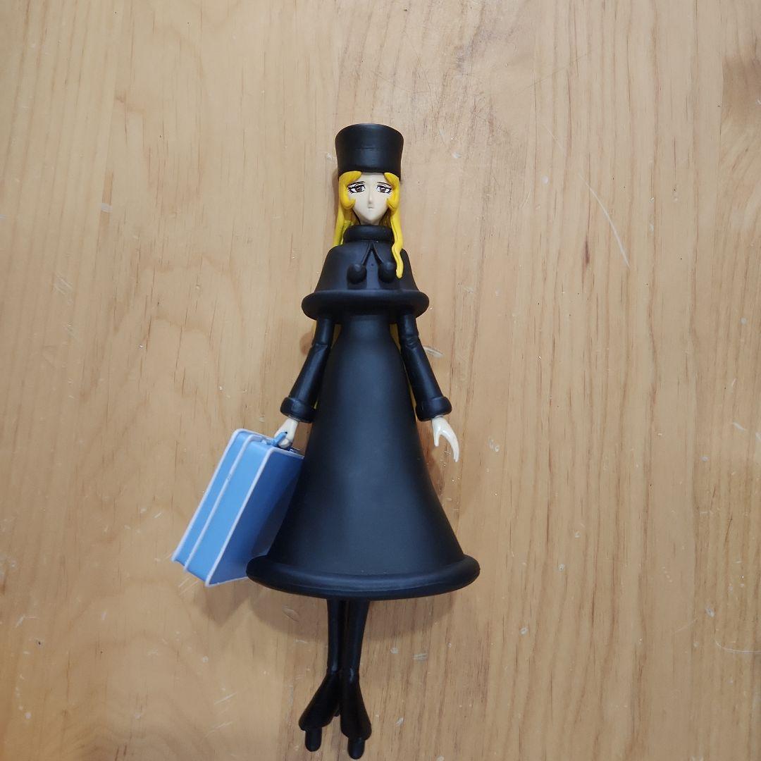 銀河鉄道999 メーテル フィギュア 台座付き 松本零士