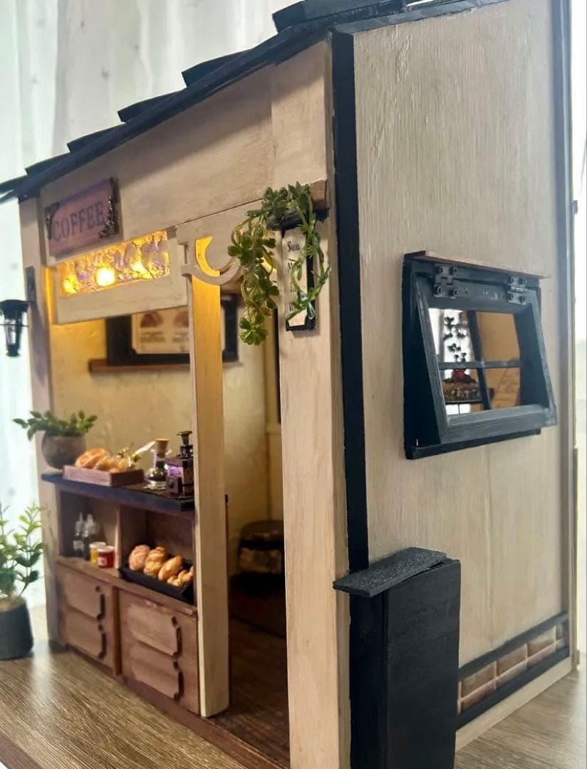 木製ミニチュアハウス⭐︎ドールハウス⭐︎背景ボード⭐︎ハンドメイド小物類一式セット