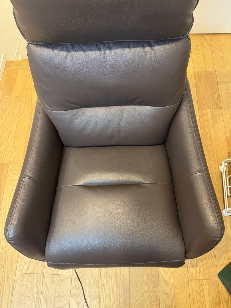 ニトリ　電動リクライニングパーソナルチェア(2モーター LE01 DBR)