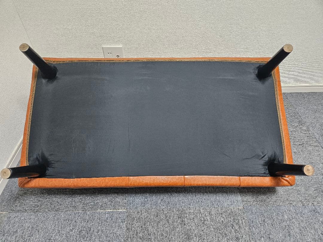 引取限定　ブラウン合成皮革2人掛けソファ　セルタン