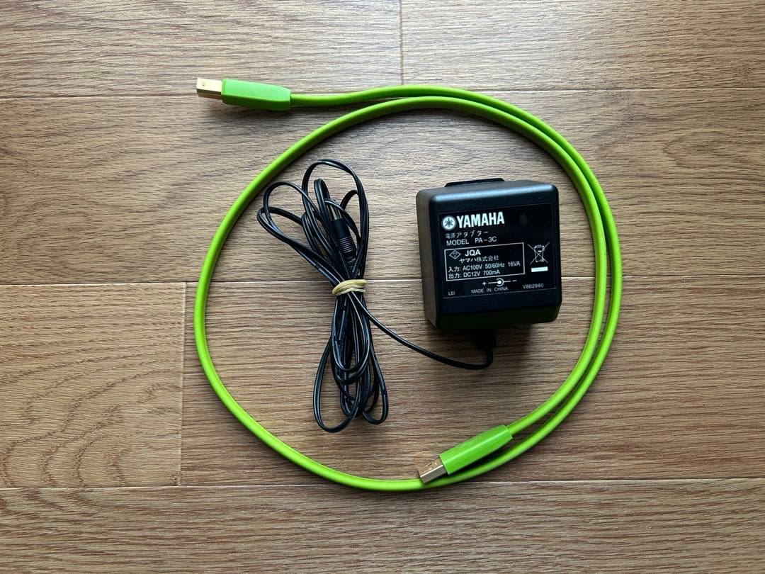 UR22M USBオーディオインターフェイス　中古動作品