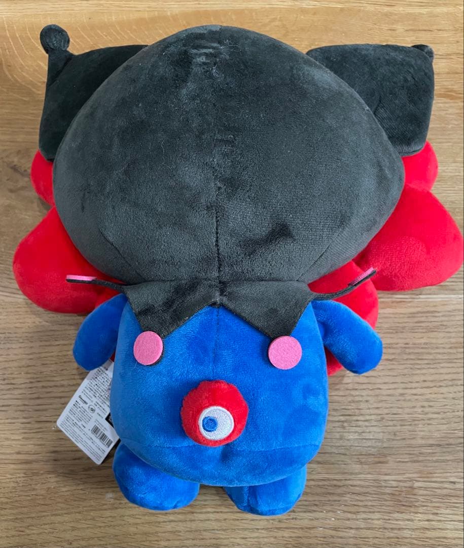 完売】EXPO2025 ミャクミャク 【サンリオ】 なりきりぬいぐるみLクロミ